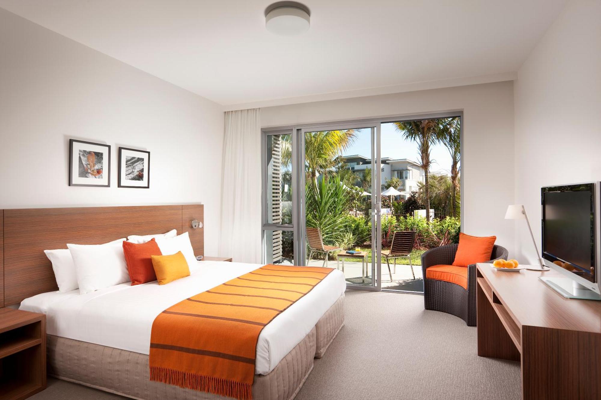 Pullman Magenta Shores Resort Entrance Zewnętrze zdjęcie A room at the Mantra on Saltwater Island